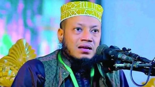 কুষ্টিয়া-৩ আসনের এমপি মুফতি আমির হামজা