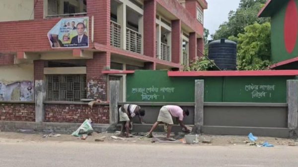 মুন্সীগঞ্জের লৌহজংয়ে আদালতের নিষেধাজ্ঞা অমান্য করে দেয়াল নির্মাণের অভিযোগের স্থান